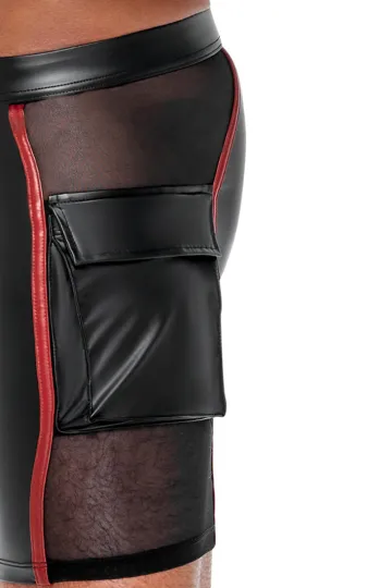 Enge Shorts im edlen Mattlook schwarz/rot